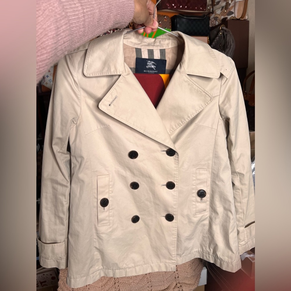 Burberry
Burberry Brit Short Double Breasted Jacket in SMALL - Picture 4 of 12